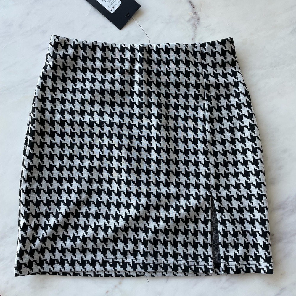 Fashion nova flame in your heart mini skirt